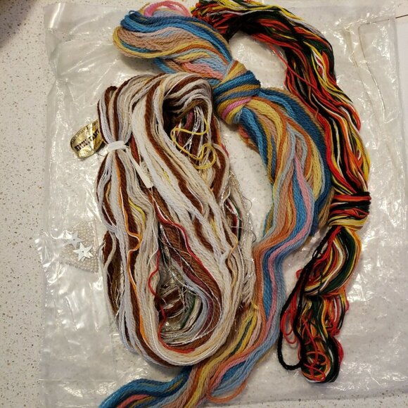 Columbia Minerva Crewel Kit Nativity Needlework 12x16 Christmas Morehead Vintage - Picture 3 of 12